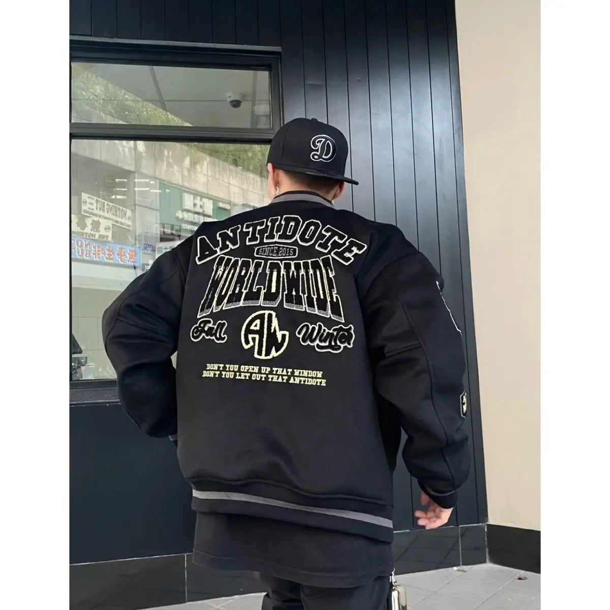 2024 Retro Embroidered Y2K Baseball Jacket for Couples - Stylish Loose Fit Winter Outerwear for Men